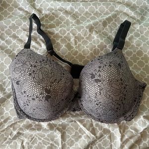 40D Gray and White Secret Possessions Bra